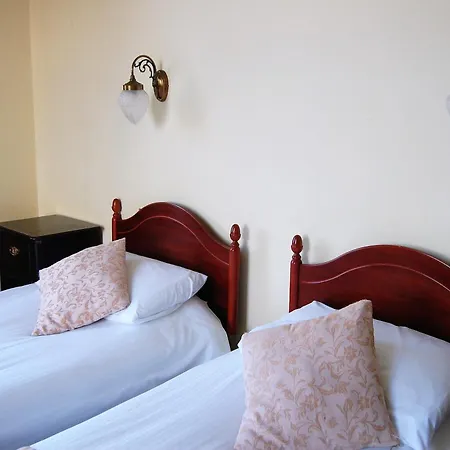 Victoria Hotel
