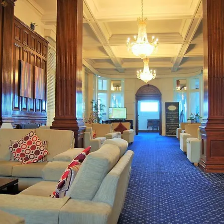 Victoria Hotel 3*